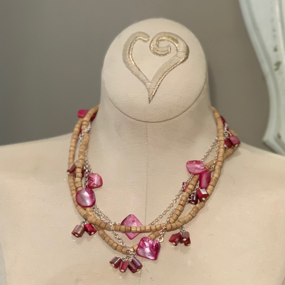 Naturally Earthy Pink Shell Necklace Set